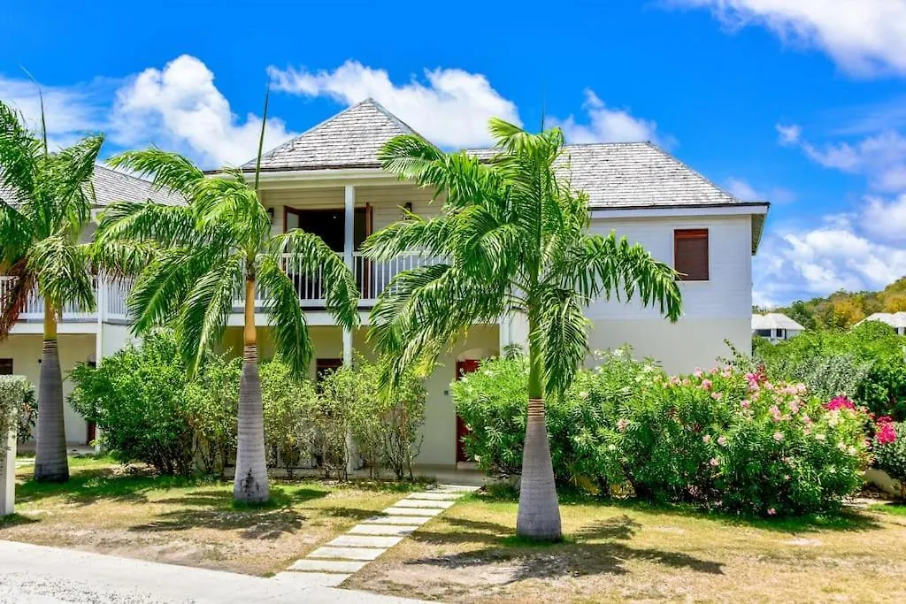 The Hideaway 3 Bedroom Townhouse With Pool Gaynors Villa